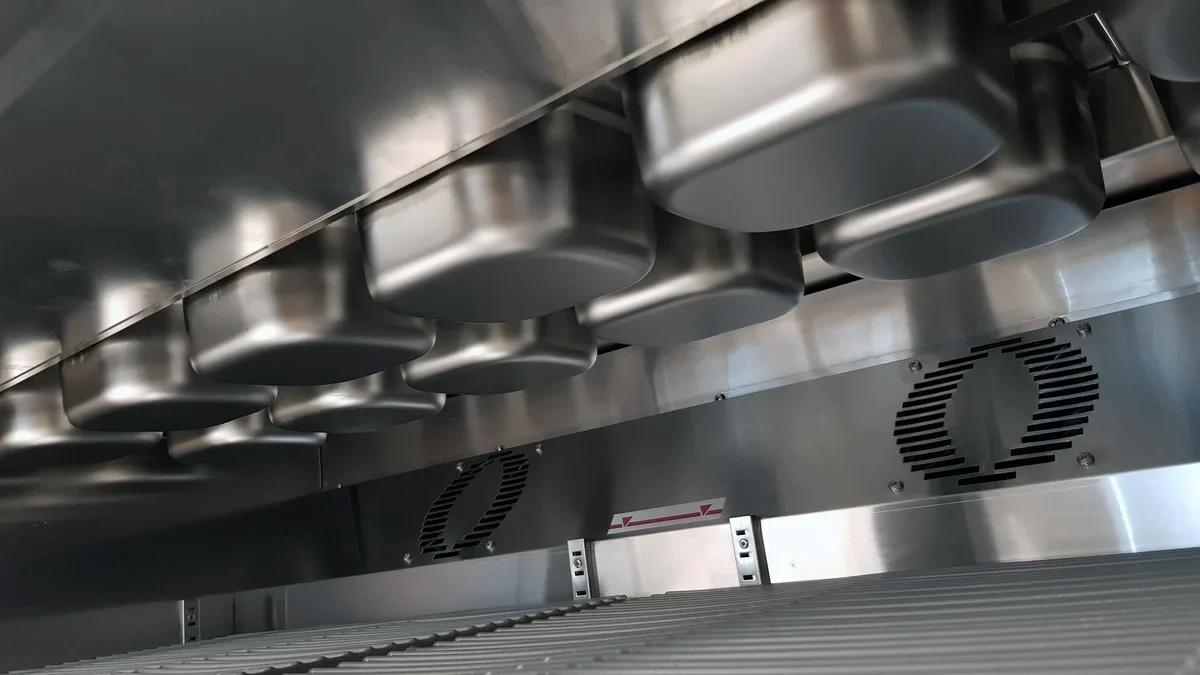 Coreco Saladette US Range 1200 - 2/0 mit Glasaufsatz - Image 6