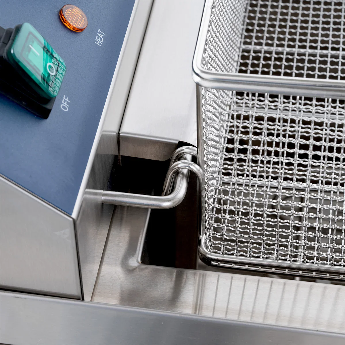 Elektro-Doppel-Fritteuse ECO 13+13 Liter mit Ablasshahn, 2x 5000 W, 400 V - Image 6