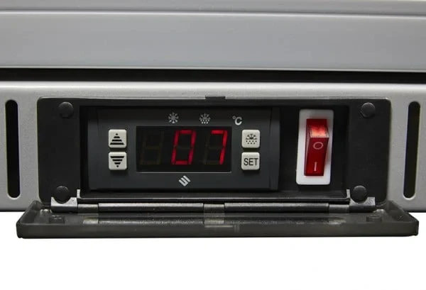 Gastro-Cool Barkühlschrank 128 Liter silber, LED, unterbaufähig - Image 7