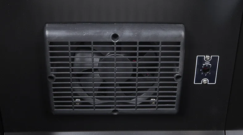 Gastro-Cool DC130 Getränkekühlschrank Afri-Cola 150 Liter schwarz/schwarz, LED - Image 4