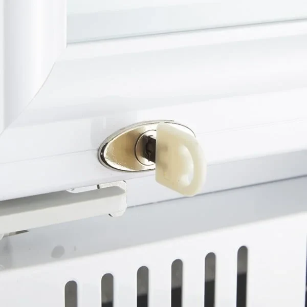 Gastro-Cool DC400 Getränkekühlschrank 400 Liter mit Werbedisplay weiß/weiß, LED - Image 8