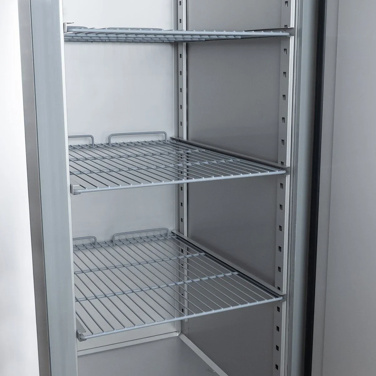 Kühlschrank ELINE 650 GN 2/1 Monoblock - hohe Energieeffizienz - Image 7